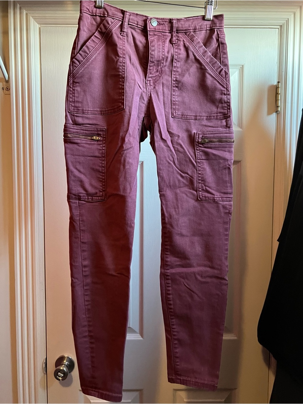 Banana Republic Women's Skinny Cargo Jeans in Mauve
